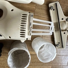 マキタ 充電式クリーナ CL100D 
バッテリ BL1013　充電器 DC10WA  の画像