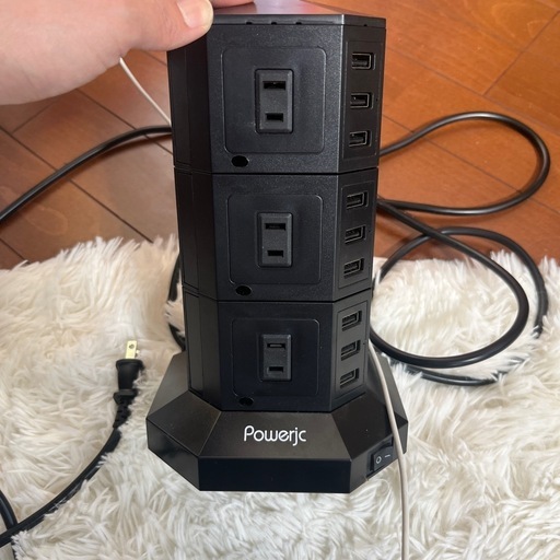 Powerjc / タワー式 電源タップ 縦型コンセント 12+9（AC差込口+USBポート） 10A 入力100V-240V 約3M USB急速充電器 一括スイッチ付 ３層 ブラック