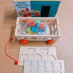 新品　木製　型はめ車おもちゃの画像