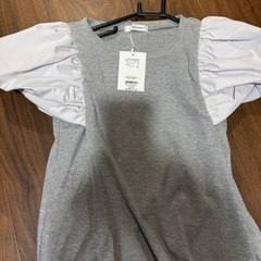 新品未使用レディースTシャツ2枚の画像