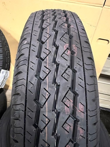 未使用】 165R13LT 6PR ブリヂストン V600 夏タイヤ 4本セット (alv