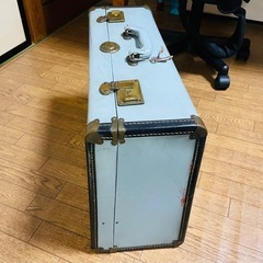 ヨーロッパ製アンティーク トランクの画像