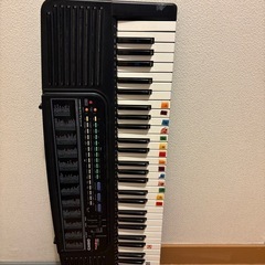 電子ピアノ　音が小さい　電池式