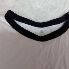 GU　150サイズ　白Tシャツの画像