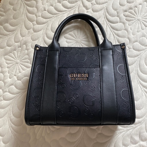 guessトートバッグ