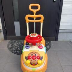 【お値下げしました】アンパンマン　よくばりビジーカー　カート