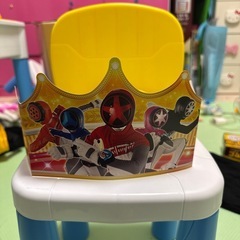 ブンブンジャー　冠