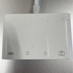 iPhone SDカードリーダーアダプター(4 in 1)Lightning 変換の画像