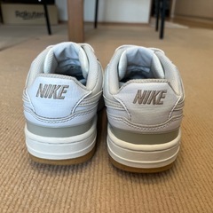 綺麗❗️Nike スニーカー　22.5cm シューズ
の画像