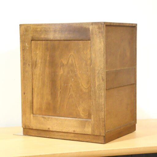 MITSUKOSHI(三越)で取り扱われていた昭和レトロな小引き出しです