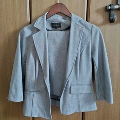 女性　カジュアルスーツ　七分袖　9号