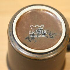 フィンランドのARABIA(アラビア) 社のUlla Procopé(ウッラ・プロコぺ)デザイン、人気のRuska(ルスカ)シリーズ ヴィンテージのデミタス カップ＆ソーサーです♪の画像