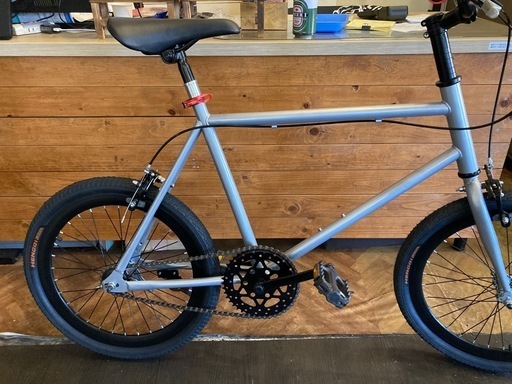 【美品！SALE！4月中防犯登録無料！前後チューブ・チェーン新品！】コースターブレーキ　シングルギア 20インチミニベロクロス　シルバー