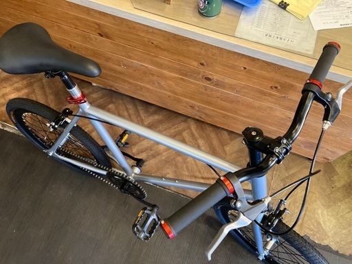 【美品！SALE！4月中防犯登録無料！前後チューブ・チェーン新品！】コースターブレーキ　シングルギア 20インチミニベロクロス　シルバー