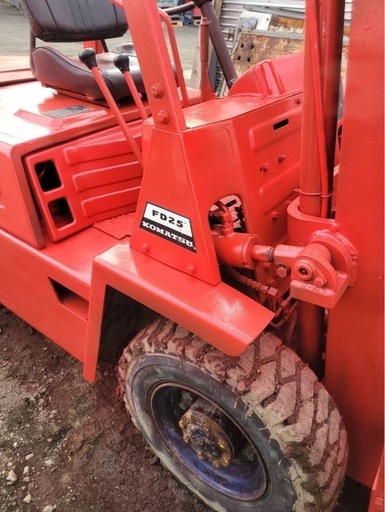 感謝キャンペーン中小松 FD25-7フォークリフト ディーゼル 2.5Tキャンペーン中
