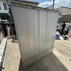 現状渡し INABA 稲葉物置 の画像
