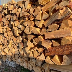赤松薪　軽トラ一杯の画像