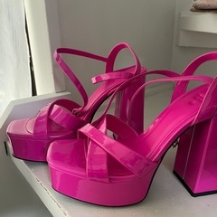 26日まで出品　[美品] ZARA ピンクヒールの画像