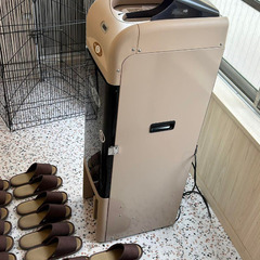 【美品】スリッパ殺菌ディスペンサーの画像