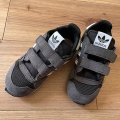 アディダス　キッズ　スニーカー　15.0