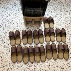 【美品】スリッパ殺菌ディスペンサーの画像