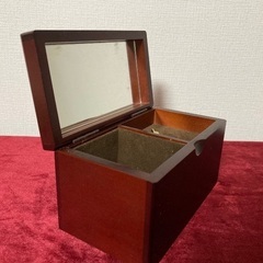 オルゴール　ジュエリーボックス　小物入れ　ハッピーバースデー　誕生日の画像