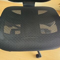 ニトリ ワークチェア クエト BKの画像