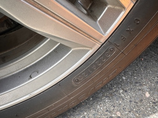215/60R16 スタッドレスタイヤ　マツダCX3  トーヨータイヤ
