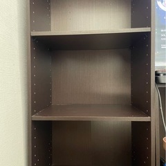 3つの本棚の画像