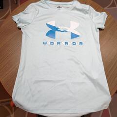 ANDER ARMOUR サイズ不明　サラサラ生地のTシャツ👕🙌☀️