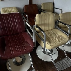 美容院椅子の画像