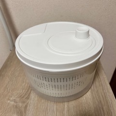 ニトリ 野菜 水切り L サラダスピナーの画像
