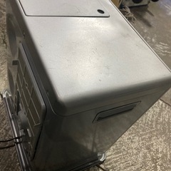 トヨトミ　石油ファンヒーターの画像