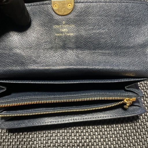 VUITTON長財布