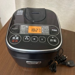 2022年製　アイリスオーヤマ　炊飯器