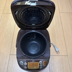 IH炊飯ジャー、電気ケトル、トースターの画像