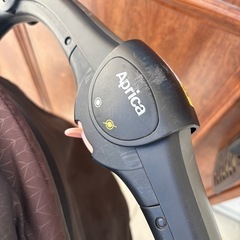 アップリカ　3輪ベビーカーの画像