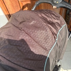 アップリカ　3輪ベビーカーの画像