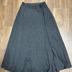 【中古】オールシーズン履けるグレーロングスカート Lサイズ