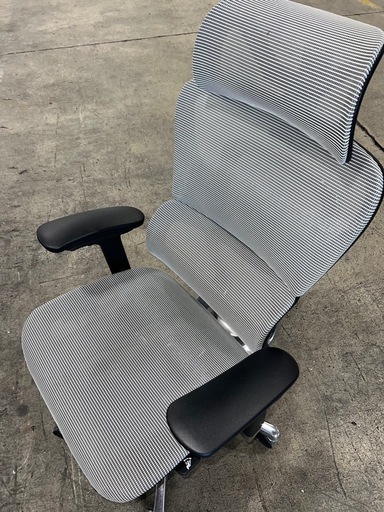 　約2ヶ月使用‼️リクライニング付きチェアー‼️COFO Chair Premium！90000円→45000円