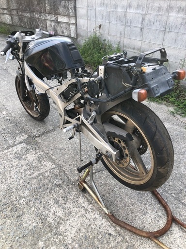 スズキ　GSX-R250   GJ73A   　書類付レストアベース車 スズキGSX-R250 GJ73A 書類付レストアベース車 (エヌスタイル) 和歌山