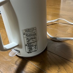 電気ポットの画像