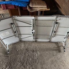 コールマンFURNITURE SLIM 4-FOLDING BBQ TABLE の画像