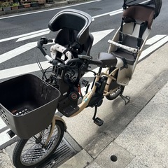 ギュットクルーム　前座席　チャイルドシートの画像