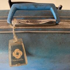 Samsoniteスーツケースの画像
