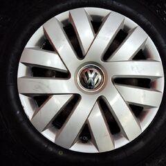 【TOYO GIZ 185/60R15】スタッドレス【VW 6R ポロ 純正スチールホイール 15インチ 6J5HPCD100+38】22年製 バリ溝　(KTM354)の画像