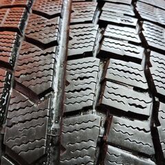 DUNLOP WINTER MAXX WM02 205/60R16 16インチ スタッドレス 23～24年製 バリ溝 ステップワゴン ヴォクシー ジューク等　(KTM353) の画像