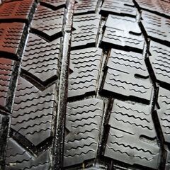 DUNLOP WINTER MAXX WM02 205/60R16 16インチ スタッドレス 23～24年製 バリ溝 ステップワゴン ヴォクシー ジューク等　(KTM353) の画像
