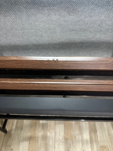 モダン長椅子型ベンチ