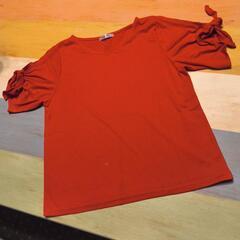 肩見せ袖結び　Tシャツ　Lサイズ